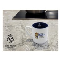 Taza blanca bicolor Real Madrid con caja
