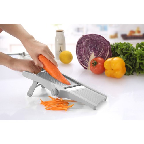 Adjustable Mandoline with 3 Functions