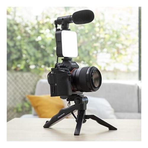 Vlogging Kit with Light, Microphone and Control