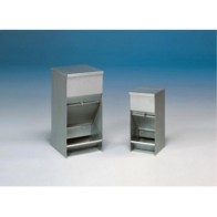 Medium Dog Feeder
