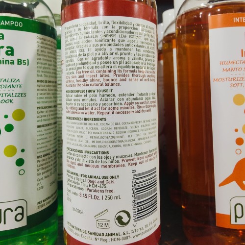 Champú Dermo con Aceite de Árbol de Té 250ml