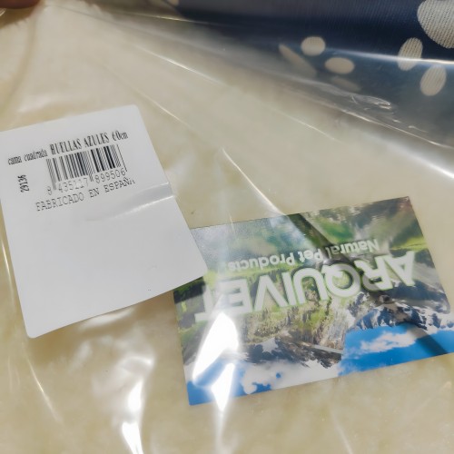 Cama Cuadrada Huellas Azules 50x45x17cm - Comodidad Acogedora