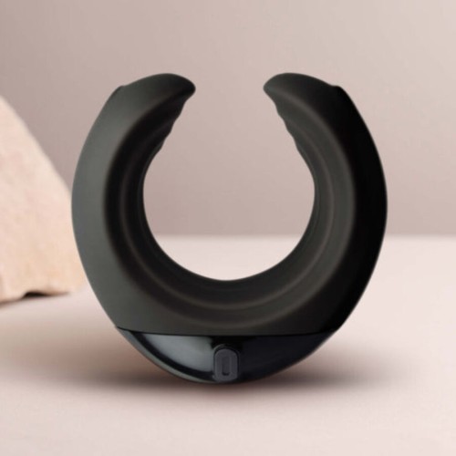 Rocks-Off Echo Black Vibrating Masturbator with 10 Vibration Modes
