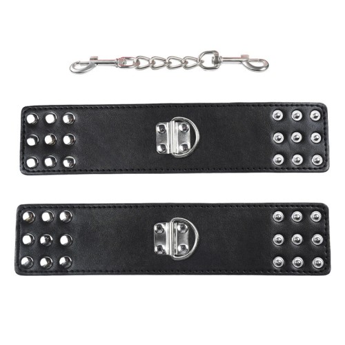 Ohmama Metal Brooch Restraint Doll