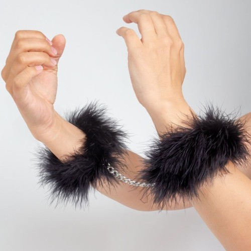Secret Play Black Feather Handcuffs
