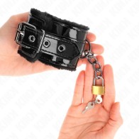 Adjustable Lightweight Kink Cuffs for Comfortable Control