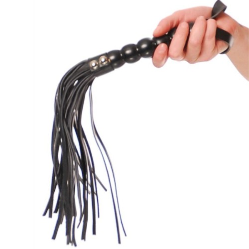 Whip with Grooved Handle