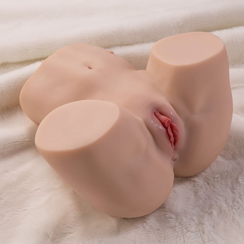 Maya Sucking Realistic Masturbator with Vibration