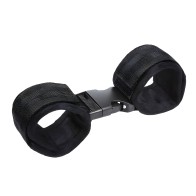 - Restricciones Muñeca Con Broche