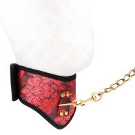 Kink - Lace Collar with Leash 75 cm Model Scandal