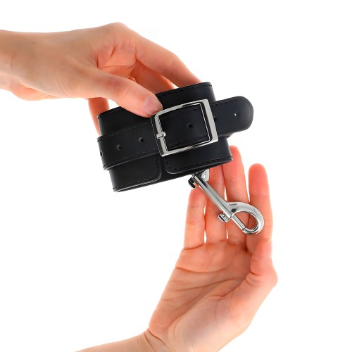 Kink Adjustable Wrist Restraints with Studs