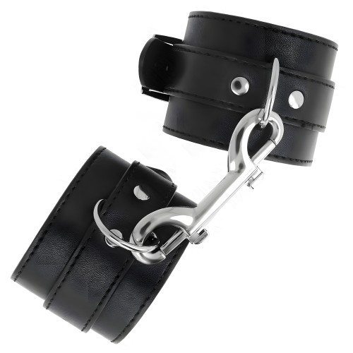 Kink Simple Wrist Restraints with Studs