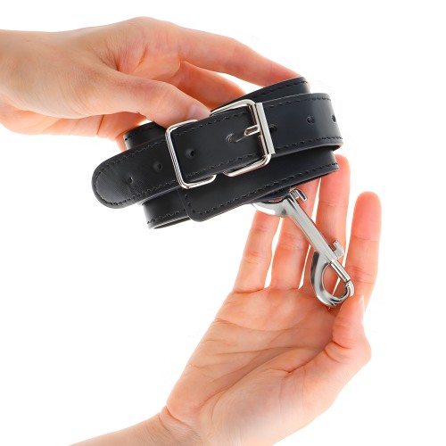 Kink Simple Wrist Restraints with Studs