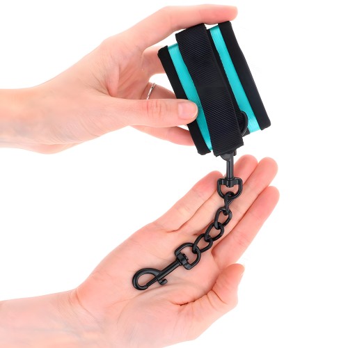 Kink Adjustable Wrist Restraints Black-Blue