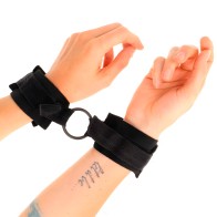 Kink Beginner Wrist Restraints 25 cm with 4 cm Ring Black